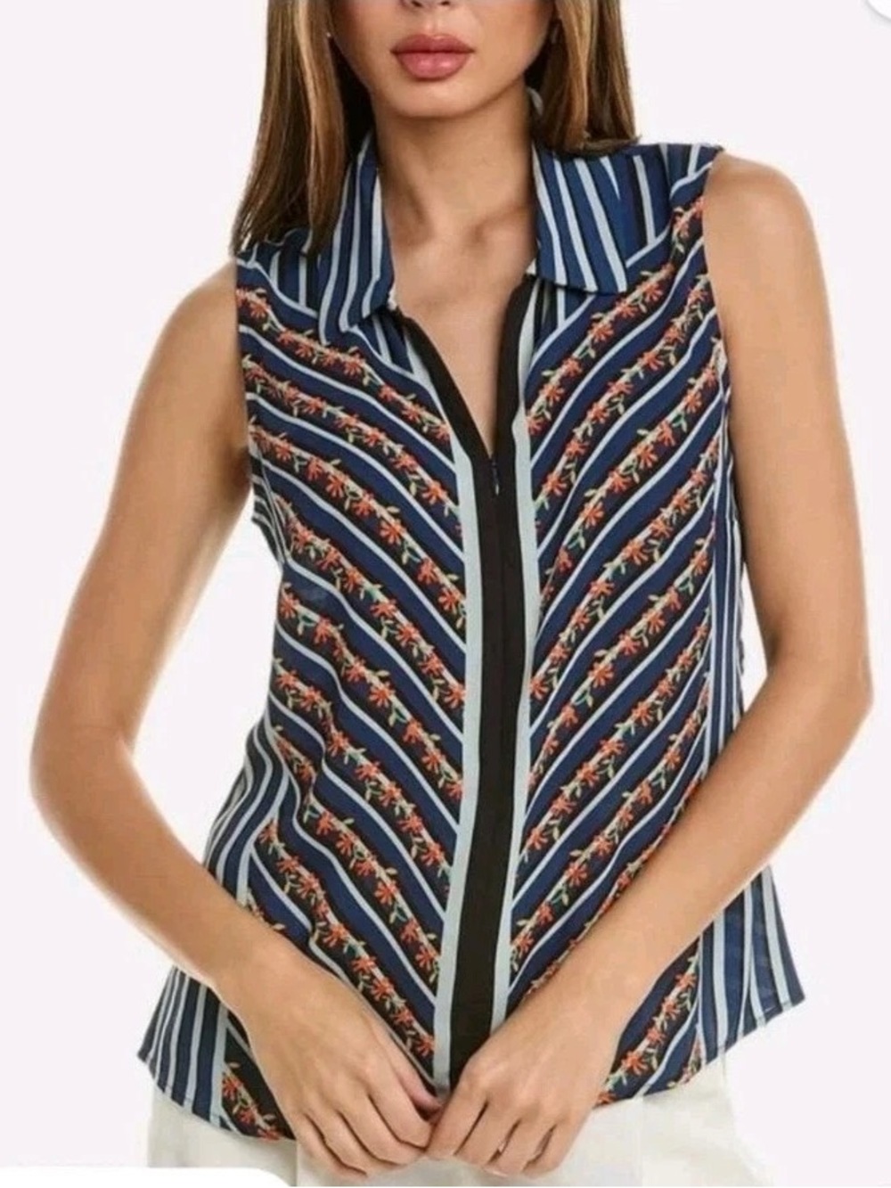 CAbi chevron sleeveless floral zip front top